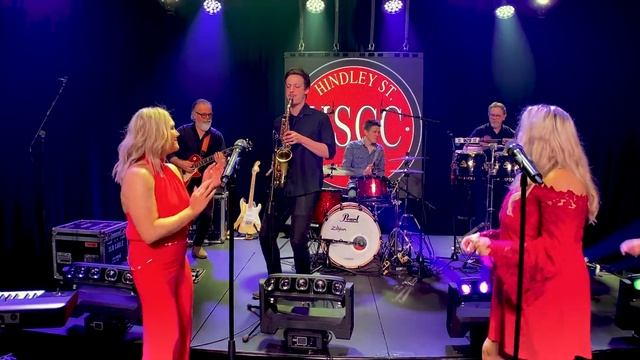 'BOOGIE OOGIE OOGIE' (TASTE OF HONEY) cover by HSCC.mp4 смотреть онлайн