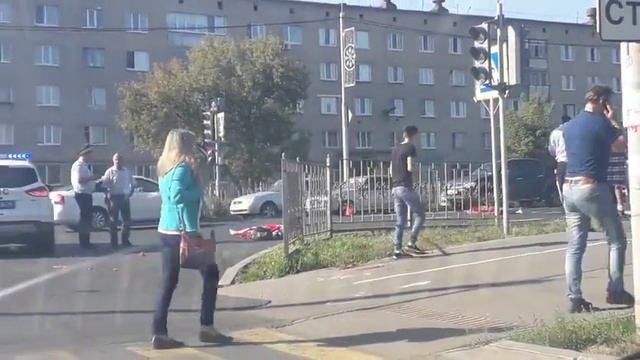 ВАЗ задавил двух пешеходов в Альметьевске смотреть онлайн