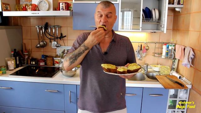 ВКУСНЕЙШАЯ ЗАКУСКА – ИКРА ИЗ КАБАЧКОВ И ЦУКИНИ СО СПЕЦИЯМИ, ЗЕЛЕНЬЮ И ПЛАВЛЕННЫМ СЫРОМ. смотреть онлайн