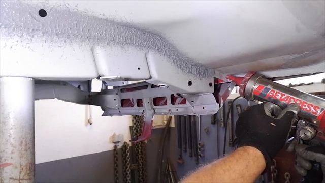 Opel Manta A '71: How to Seam Seal Your Car! (different options) | Stone Chip Protection смотреть онлайн