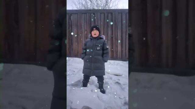 сын первый раз поет на камеру,Цой жив смотреть онлайн