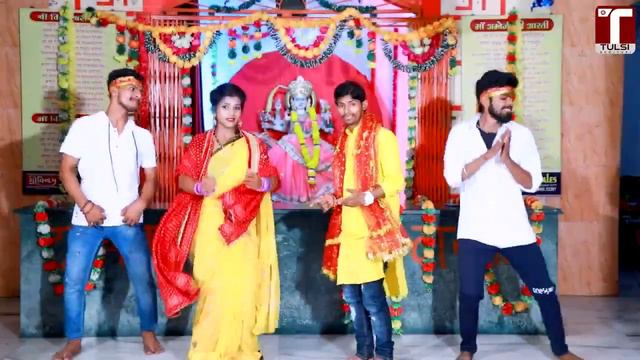 le ayiha chunariya sohawal bajar se mahesh yadav madhri singh new bhakti song смотреть онлайн