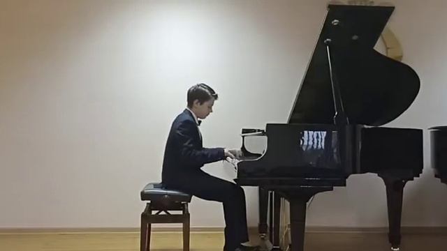 Э. Григ "Кобольд" соч.71 №3 смотреть онлайн