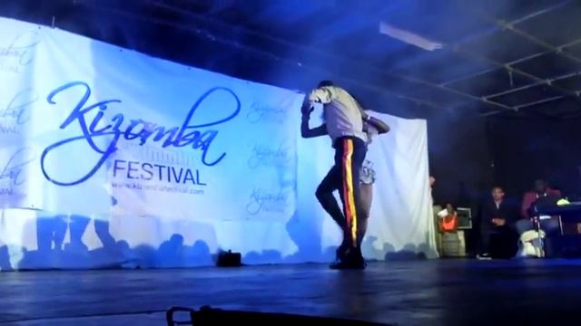 Dilson Kizomba & Bernadeth Mabungo Show - Swimming Kizomba Festival - Paris, Meaux 2013 смотреть онлайн