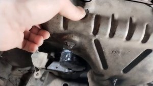 Термоэкран на выпускной коллектор Logan. Ремонт