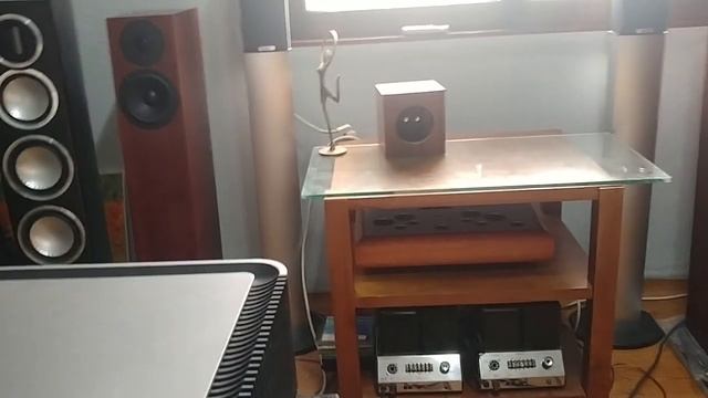 Audio Tube - Cambridge Audio EDGE A Intergrated Amp  Listening TEST