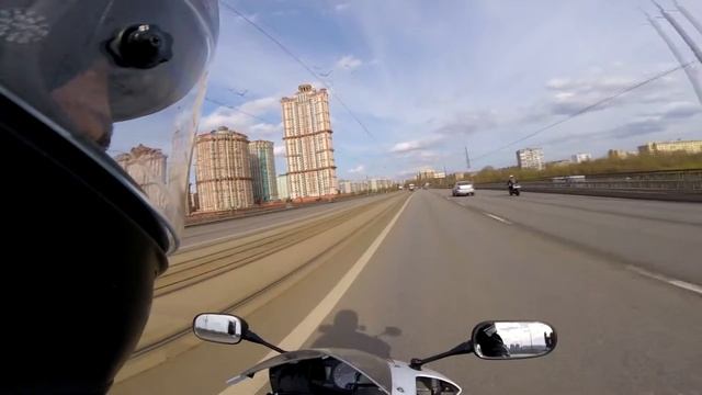 Chasing Ducati Monster 696 смотреть онлайн