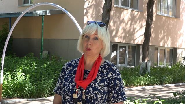 Заведующая детским садом "Звездочка" Наталья Григорьевна Ткач. п. Школьное, Крым. смотреть онлайн