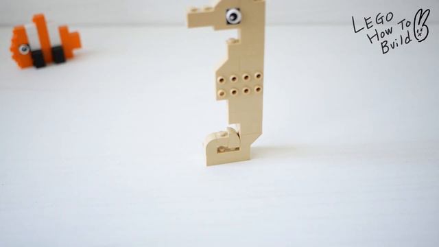 Building LEGO Seahorse, anemone, dolphin using Classic 10698 смотреть онлайн