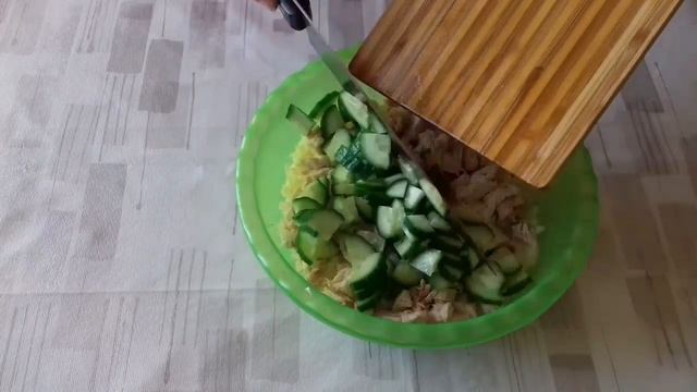 ВКУСНЫЙ, СОЧНЫЙ, ХРУСТЯЩИЙ САЛАТ С ПЕКИНСКОЙ КАПУСТОЙ,КУРИЦЕЙ И ОГУРЦОМ смотреть онлайн