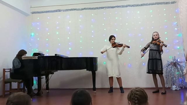 Happy New Year смотреть онлайн