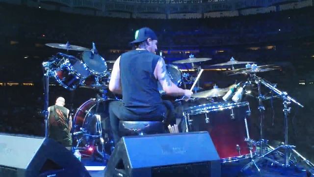 Dave Lombardo -- War Ensemble -- Yankee Stadium смотреть онлайн