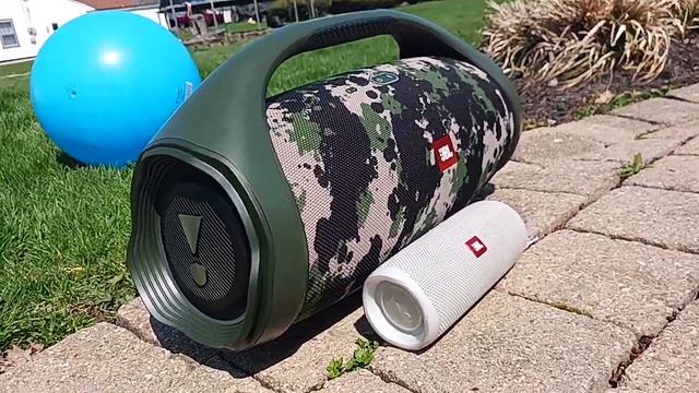 JBL Boombox 2 & JBL Flip 5 bass test! смотреть онлайн