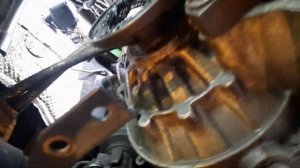 Откручиваем  прикипевшие гайки  выпускного коллектора на Пассат б3.