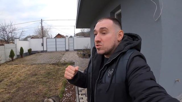 ПОТЕРЯЛИ БОЛЬШУЮ ЗМЕЮ В ДОМЕ / хаски взял след