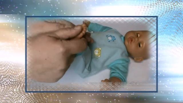 Как самой сделать массаж ножек ребенку от рождения до 3 месяцев.Родительский ежедневный массаж. смотреть онлайн