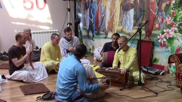 "Киртан 50" в Нижнем Новгороде - Рави Лочана пр. 03.05.2016 смотреть онлайн