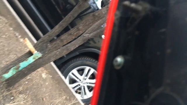 Замена ламп стоп-сигнала в Nissan Juke смотреть онлайн