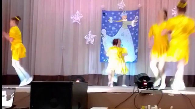 "Валенки", танцевальный коллектив "Вдохновение", г. Зимогорье смотреть онлайн