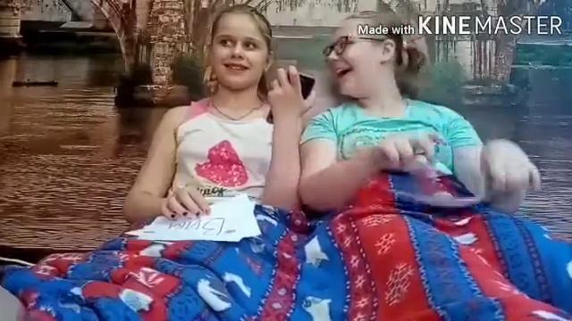 У МЕНЯ ЕСТЬ ДЕТИ?/КТО ИЗ НАС С ГОСТЕМ смотреть онлайн