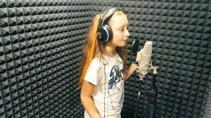 Алёнка шоколадная девчонка. Кавер Тима Белорусских - версия для девочек. Перепела песню.