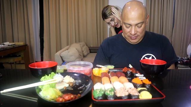 МУКБАНГ! Sushi Rolls | Суши и Роллы / MUKBANG with my husband ❤️ смотреть онлайн