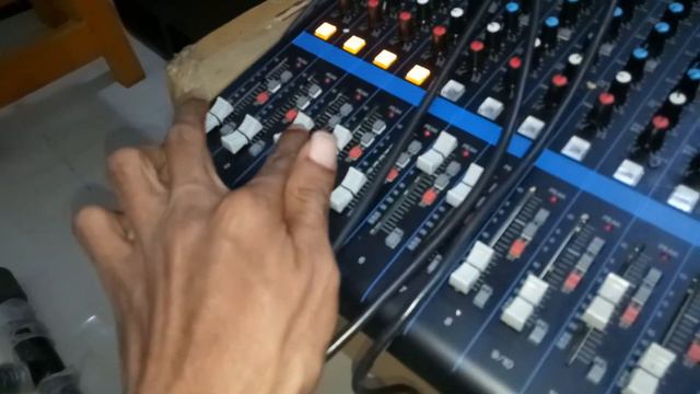 Review 4 out put Yamaha Psr SX900 смотреть онлайн