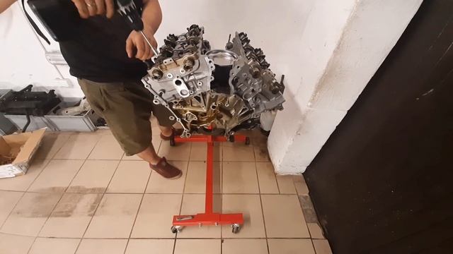 Remont silnika Hyundai Genesis Coupe 3.8 BK 1 część 2 смотреть онлайн