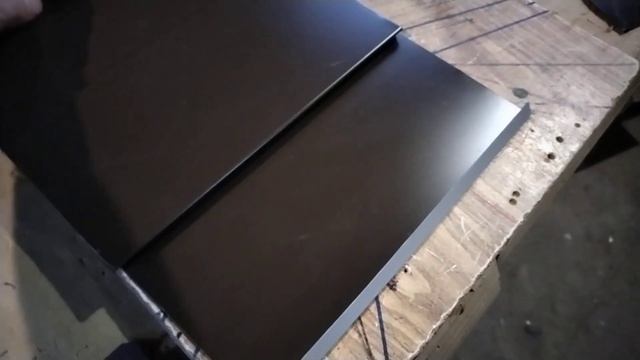 Жестяные работы . Софит из гладкого листа жести. Для карнизных свесов. смотреть онлайн