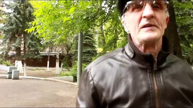 Горожане обсуждают выбор места строительства храма на Ильинской площади смотреть онлайн