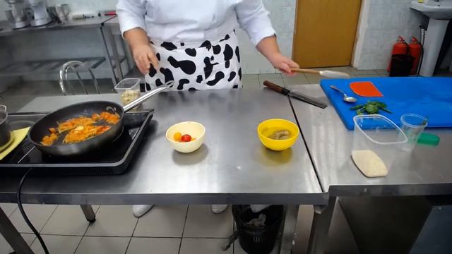 Паста фетучини с морепродуктами смотреть онлайн