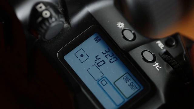 EOS 3 - The Canon photographer's film camera смотреть онлайн