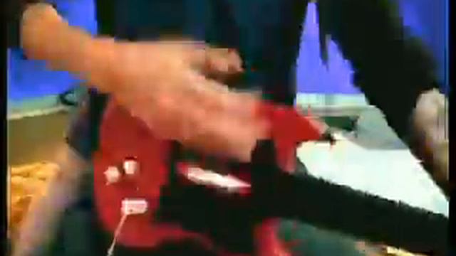 Guitar Hero 2 (Playstation 2) - Retro Video Game Commercial / Ad смотреть онлайн