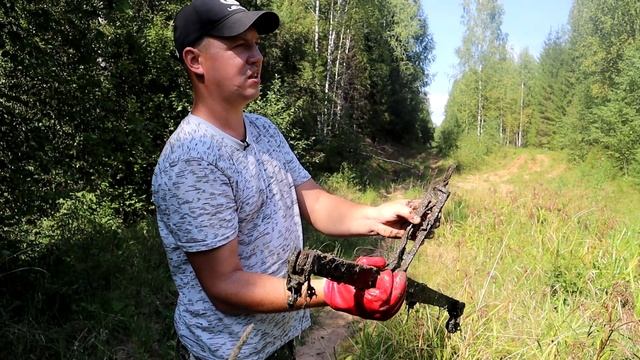 жуткий УРОДЕЦ ПОПАЛ На видео в диком лесу возле заброшенной деревни смотреть онлайн