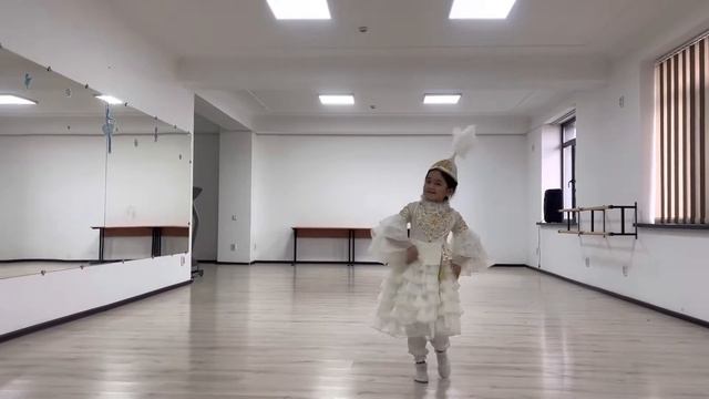 Қазақ биі “Сылқылдақ” смотреть онлайн