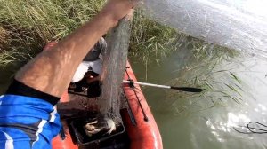 Рыбалка на кастинговую сеть с лодки Сазаны на кастинговую сеть американку Рыбалка на 2022