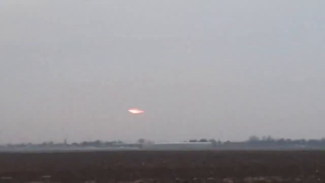 Двоих краснодарцев напугало НЛО над полем смотреть онлайн