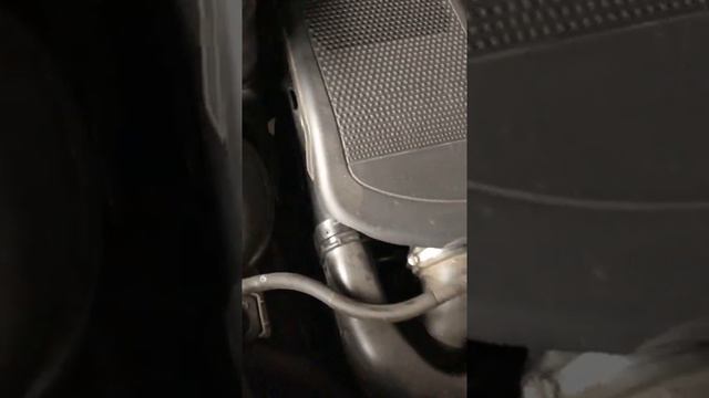 Появился непонятный звук под капотом на Mercedes-Benz GLK220