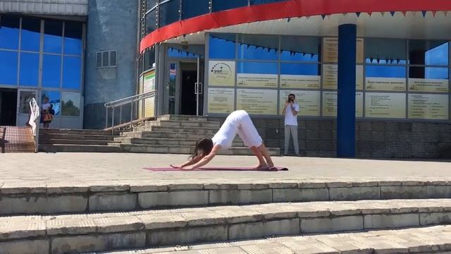 Трай Йога "Йога в Потоке" Лариса Стригина смотреть онлайн