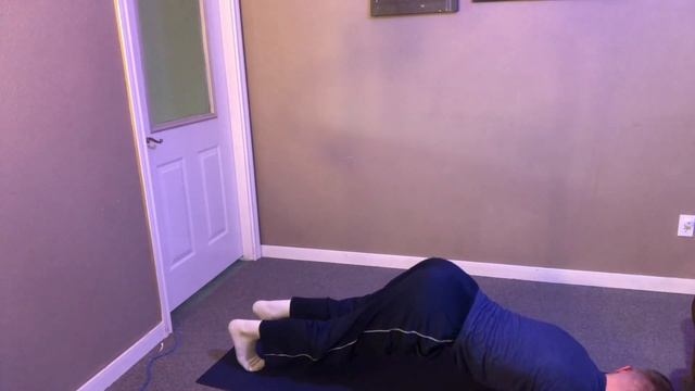 Trying Advanced Yoga For The First Time смотреть онлайн