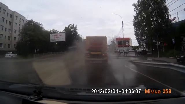 Взорвалось колесо передо мной смотреть онлайн