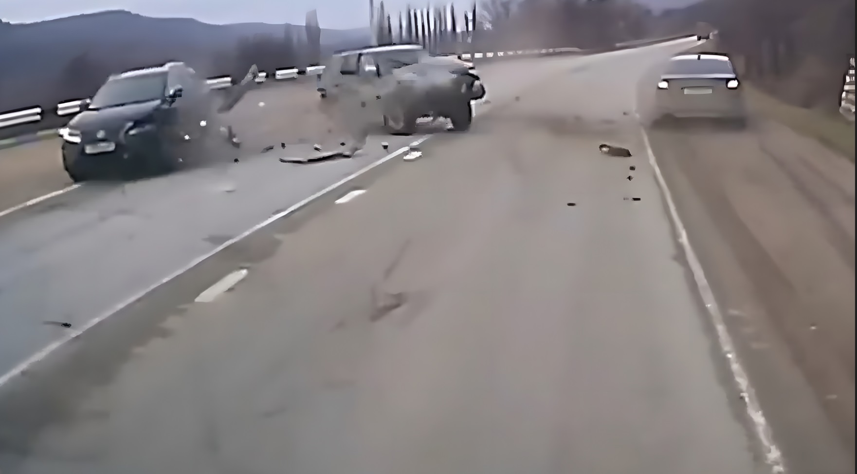 БАЛБЕСЫ НА ДОРОГАХ! Глупцы совершают элементарные ошибки на дороге. Начинаю ходить пешком! смотреть онлайн