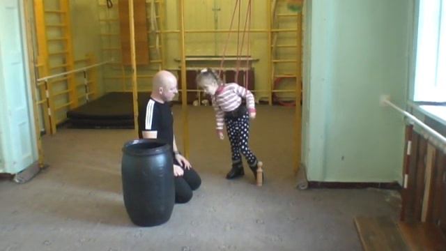 Занятие с девочкой с нижним спастическим парапарезом смотреть онлайн