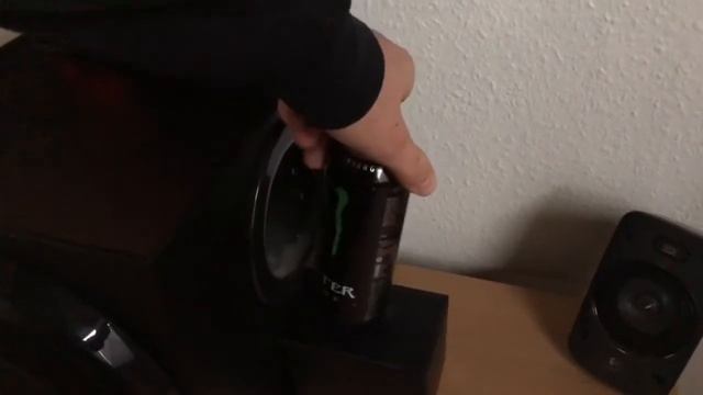 Logitech Z906 BASSTEST - 4K смотреть онлайн