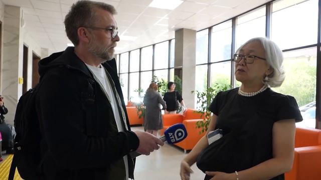 Кому нужны книги и библиотеки в наше время смотреть онлайн