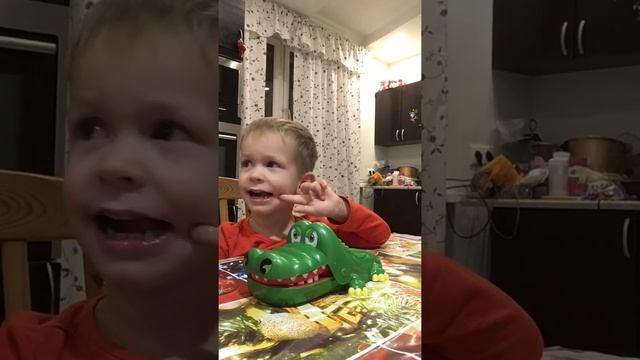 "Зубастый Крокодил" - Настольная игра BONDIBON смотреть онлайн