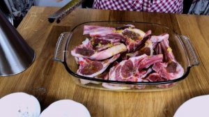 Как вкусно приготовить каре ягненка в духовке. Рецепт блюда из баранины с картошкой за 50 минут