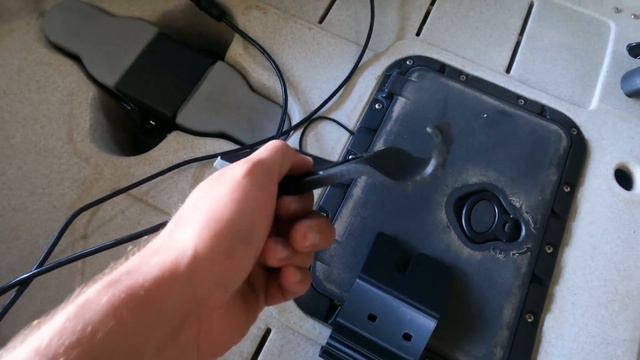 NO MORE HOBIE SEAT CRACKS! (Rear Seat Mount Crack Solution?) смотреть онлайн