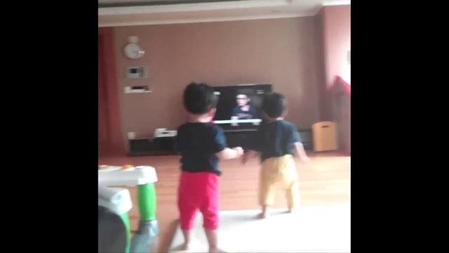 Lee Seo Eon & Lee Seo Jun In Real Life 4 смотреть онлайн