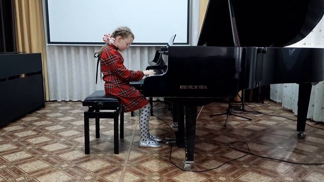 И.Беркович. Вариации на украинскую тему. исполняет Ивенская Алиса, 8 лет. Буденновская ДШИ. смотреть онлайн